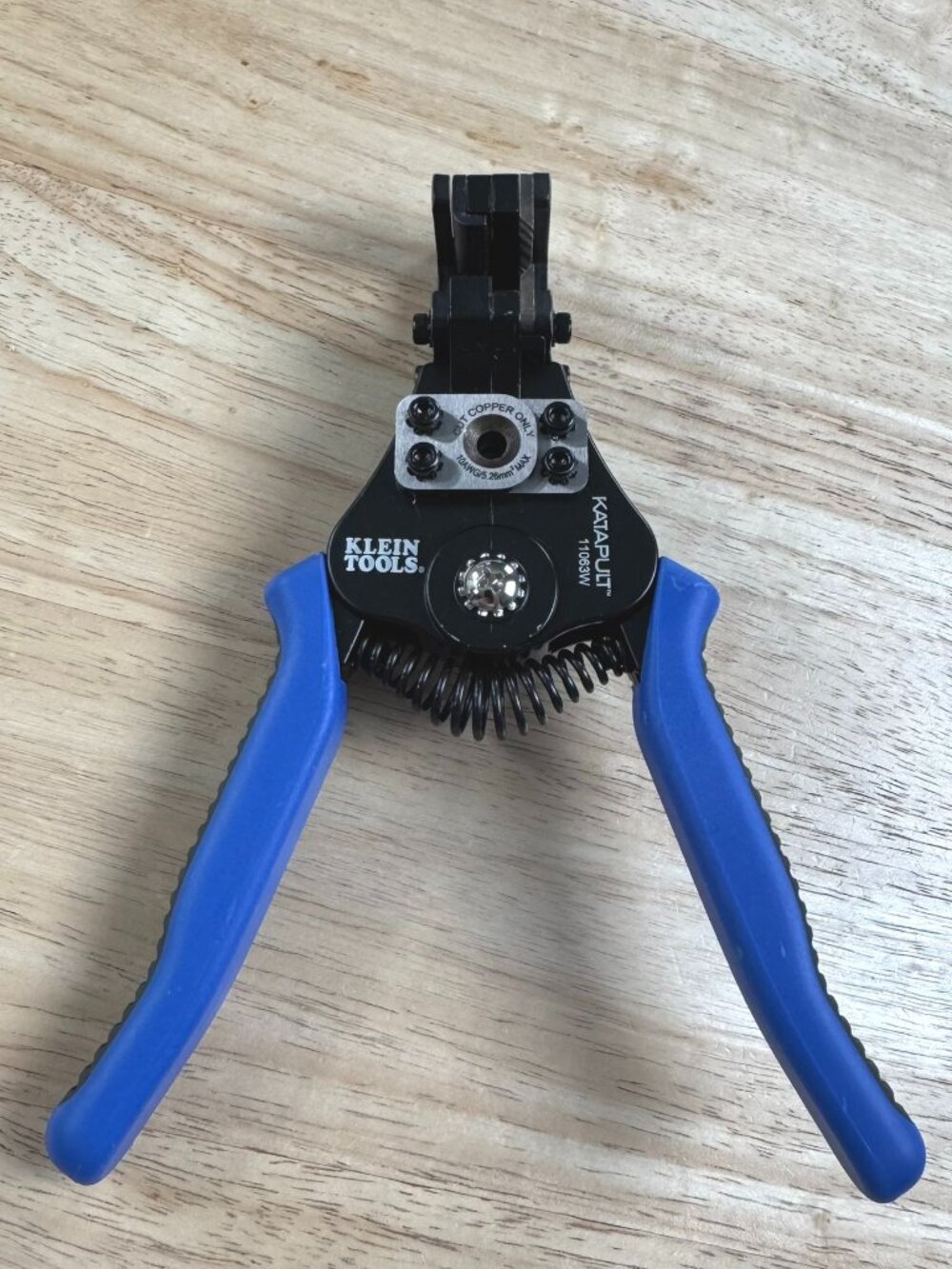 Klein Tools Katapult 11063W Wire Stripper and Cutter MC-121
